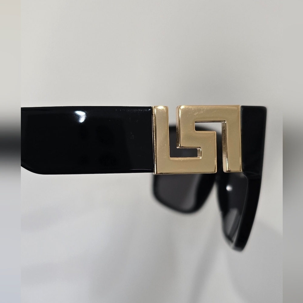 Versace Black/Grey Rectangular Polarized Sunglass… - image 6